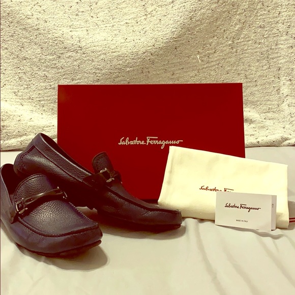 SALVATORE FERRAGAMO: Gancini Driver Moccasin - Picture 1 of 4